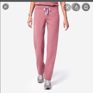 Figs Livingston scrub pant in mauve
